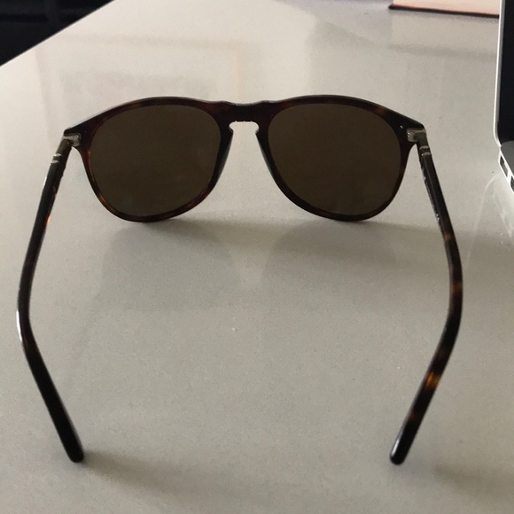 Persol Sunglasses - Havana Brown Polarized - Picture 3 of 7